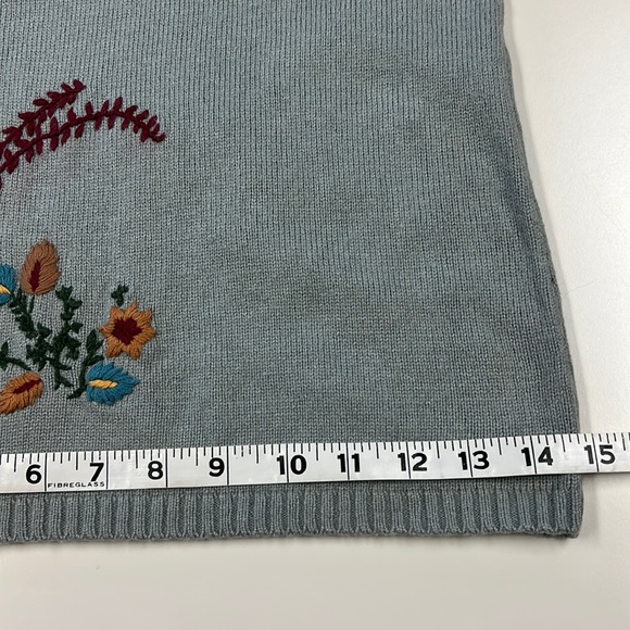 Fossil embroidered long, V-neck sweater. - Picture 13 of 14